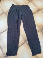 H&M Stoffhose Gr. XS schwarz Sommer lockere Hose Nordrhein-Westfalen - Witten Vorschau