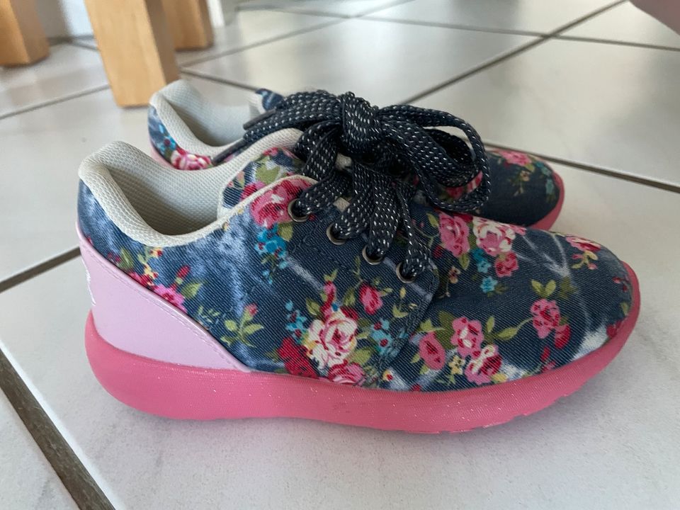 Primigi Schuhe Mädchen Gr. 28 in Weilrod 