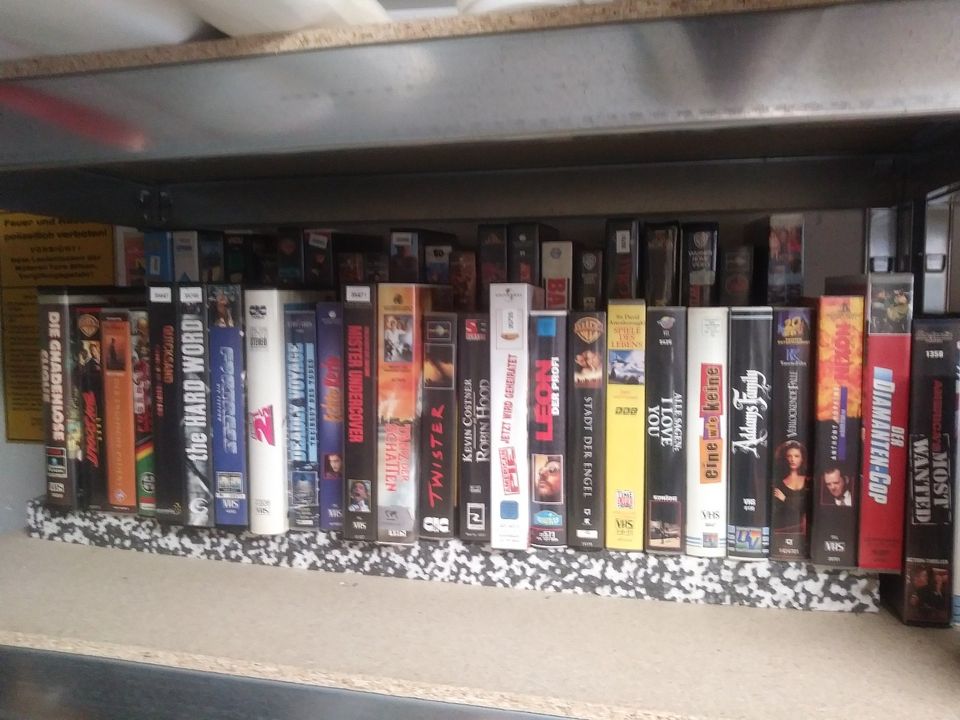 380 VHS Filme - Sammelauflösung in Hockenheim