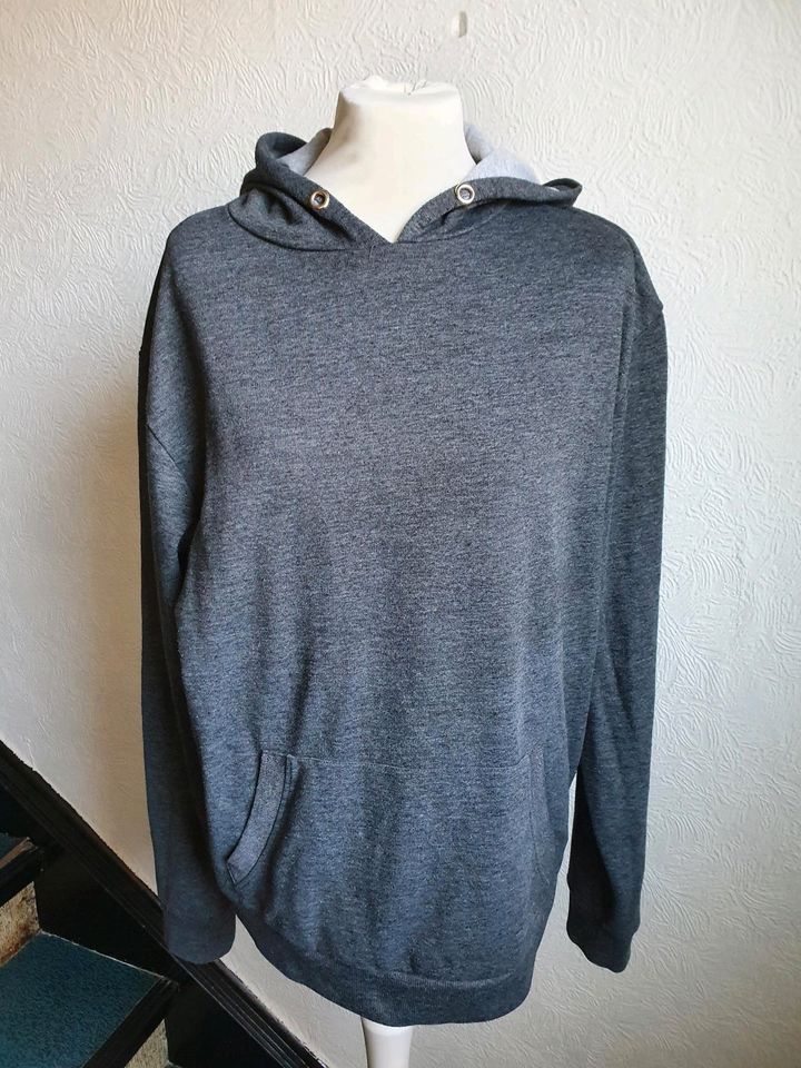 Sweatshirt mit Kapuze Kapuzenpullover Hoodie Gr. L grau in Düsseldorf