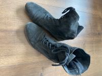 Schwarze Stiefel mit Reißverschluss Größe 41 Hessen - Eichenzell Vorschau