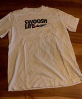 T-Shirt, Nike Swoosh Life, Shirts GrM Nordrhein-Westfalen - Bad Driburg Vorschau