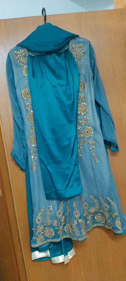 Bollywood Abendkleid wunderschöner 3 Teiler Gr.M-Oreginal in Neuwied