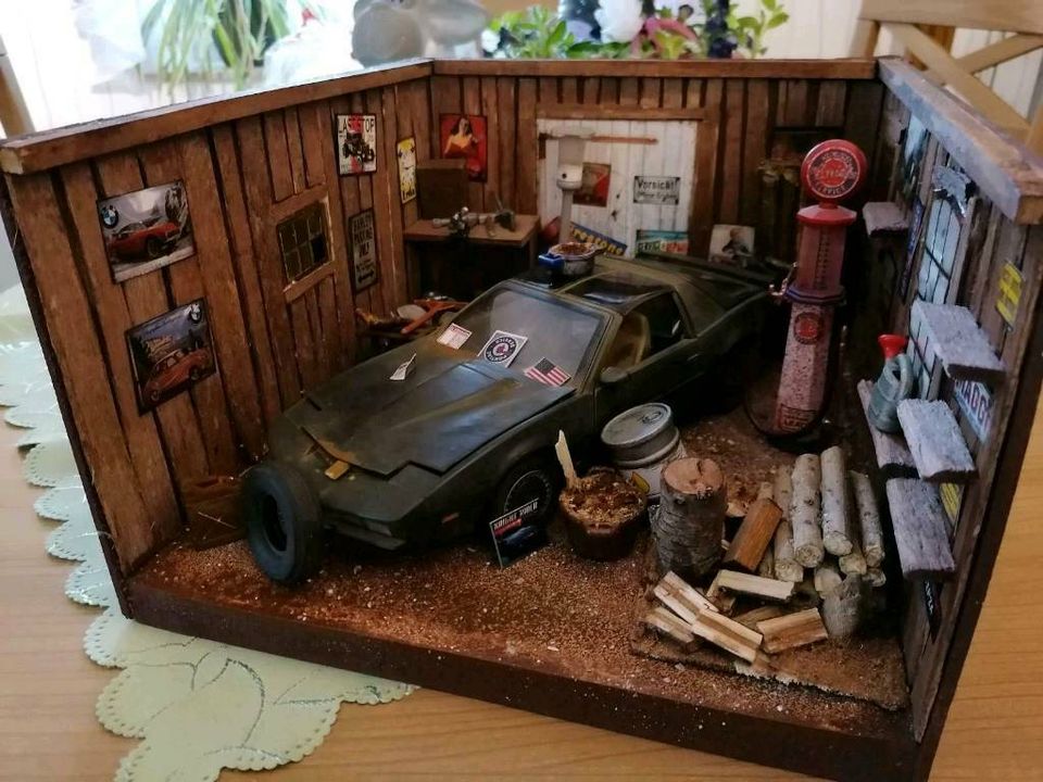 Knight Rider Kitt Pontiac Firebird Trans Am Diorama Modellauto in Zaunröden