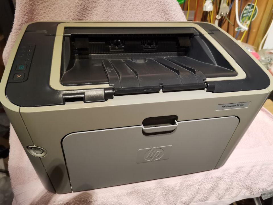 HP LaserJet P1505 Drucker mit kleinem Mangel Ein & Aus schalter in Oer-Erkenschwick