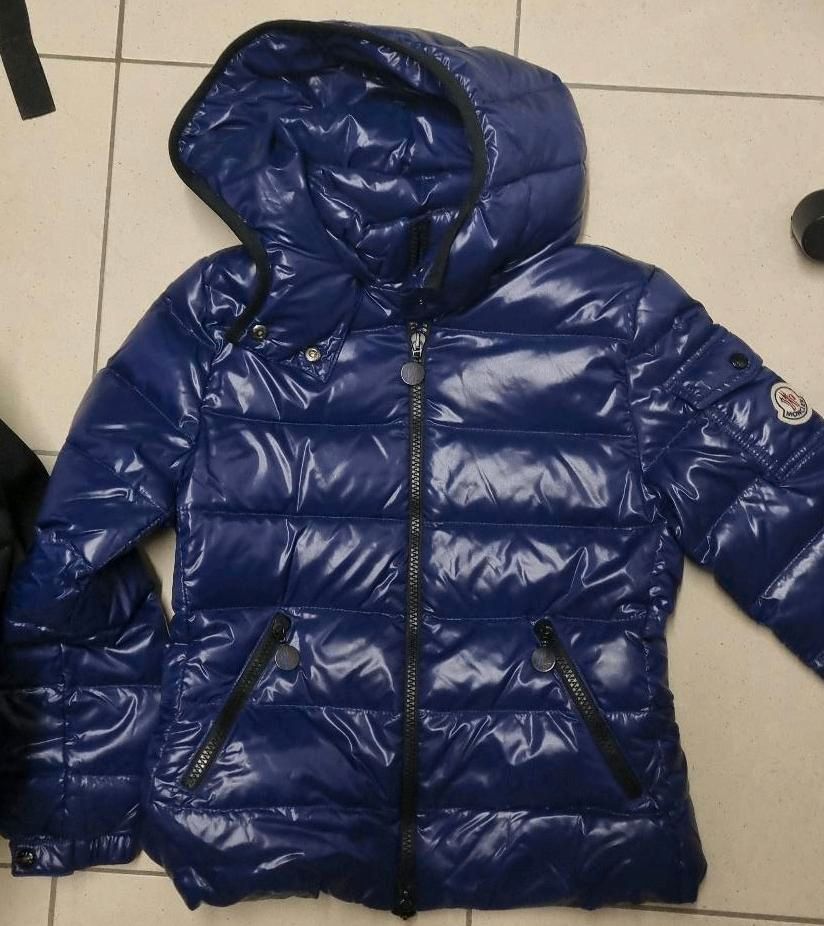 Moncler Jacke Größe 128 nagelneu in Garmisch-Partenkirchen