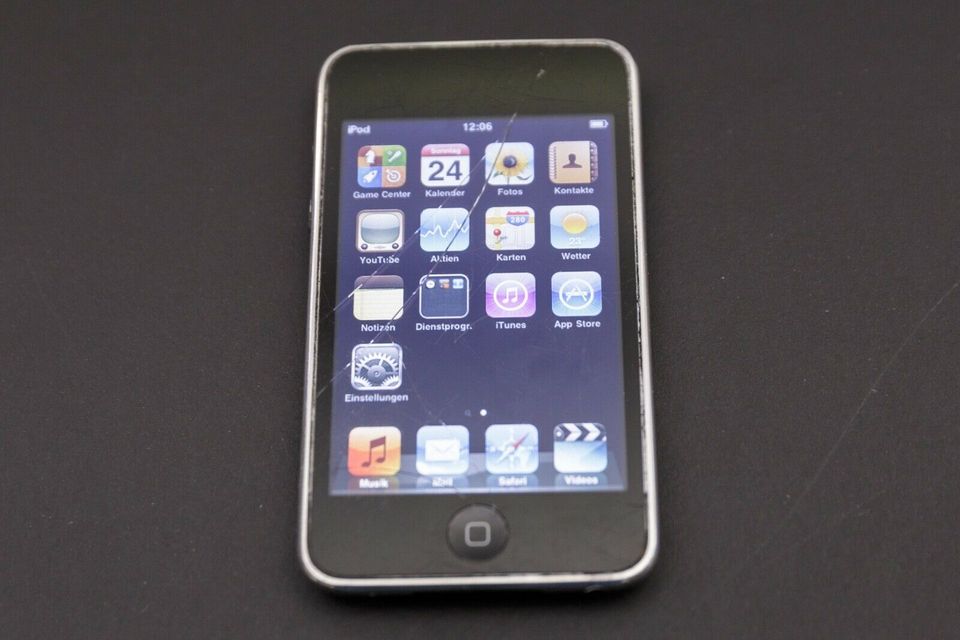 Apple iPod touch 2. Generation 8 GB in Krailling