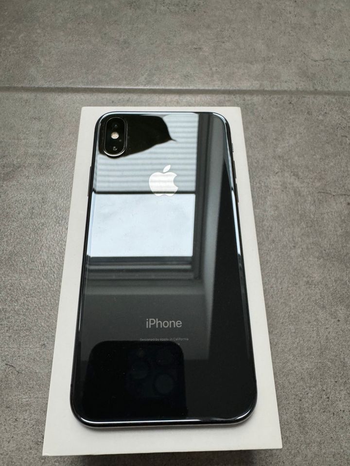 iPhone X 64GB Space Grey in Rheinstetten