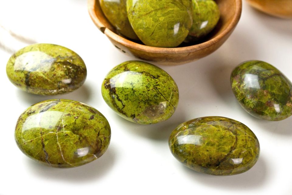 Grüner Opal XXL Trommelsteine | Pistazien Opal | Kiwi Opal in Langenfeld