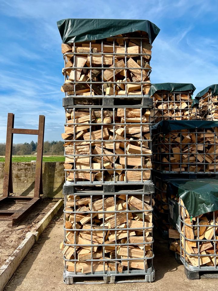 Brennholz Kaminholz Feuerholz in Kevelaer