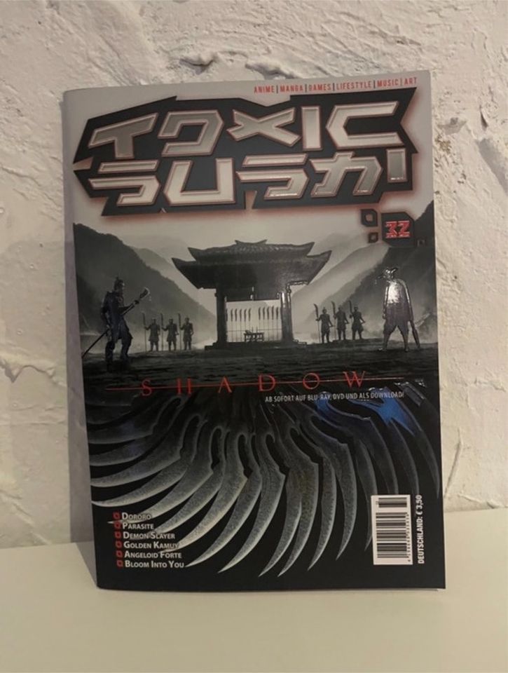 7x Toxic Sushi Anime Magazine in Seelze