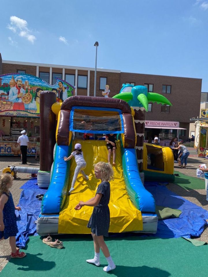 Hüpfburg  BIG. DINO Vermietung in Osnabrück