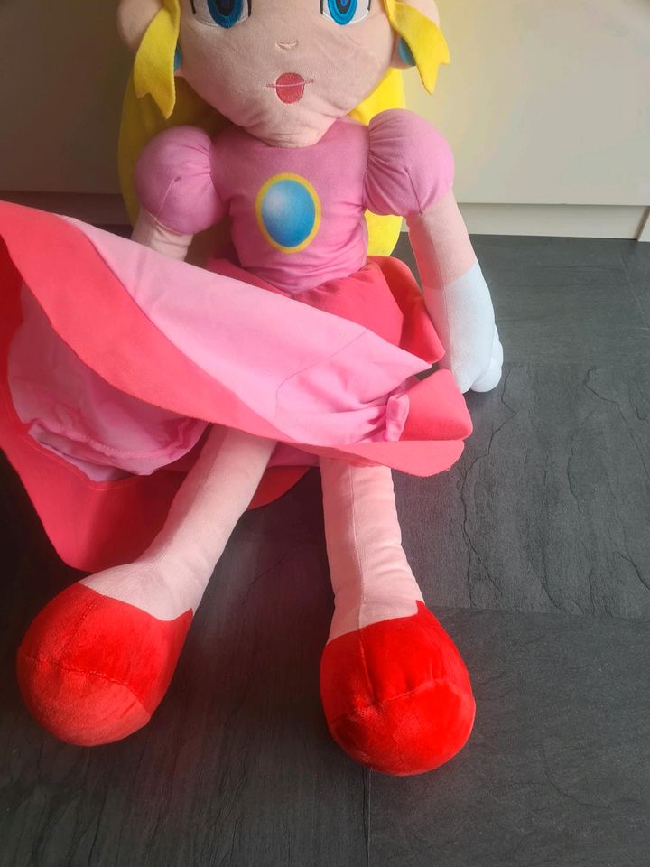 Super Mario Prinzessin Peach Plüschfigur XXL ca. 95 cm Niltendo in Senden