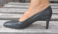 Lederpumps von Lloyd, Gr. 7 (40), schwarz Berlin - Schöneberg Vorschau