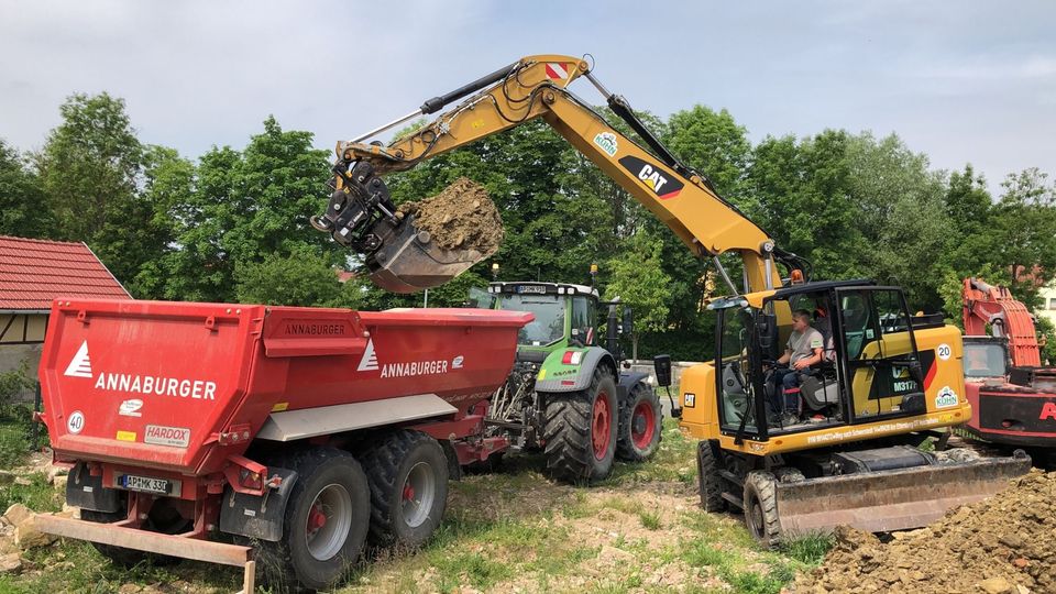 Baugrube Schüttgüter Tiefbau Abriss Zisterne Hausanschlüsse in Weiden b Weimar Thür