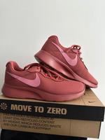Neue Nike Schuhe Damen in der Größe 38 Dithmarschen - Heide Vorschau