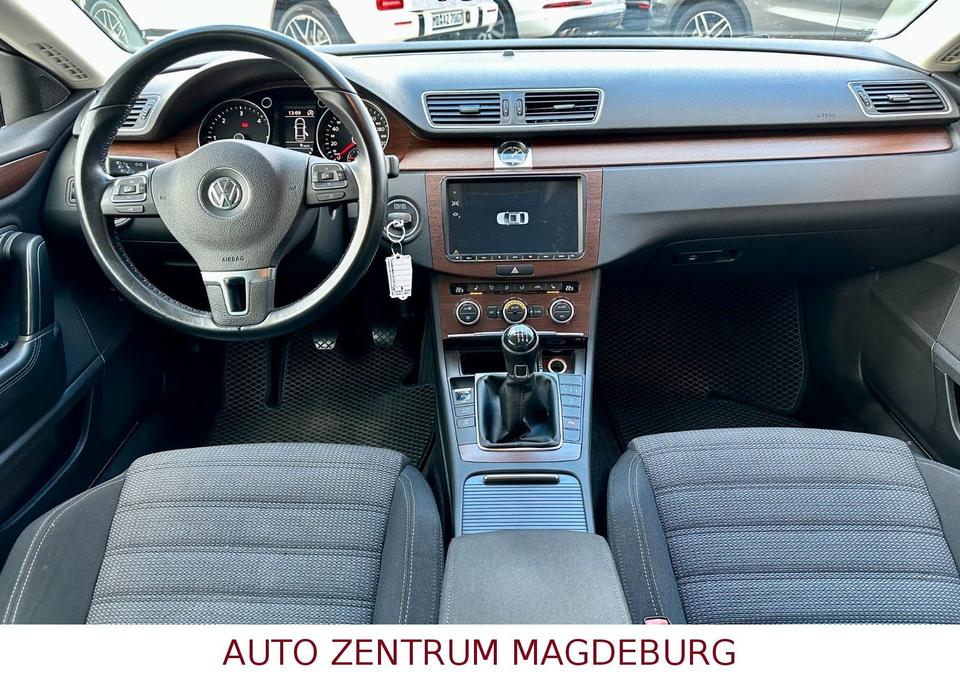 Volkswagen Passat CC 2.0 TDI Sport Navi Xenon Sitzh. Kamera in Magdeburg