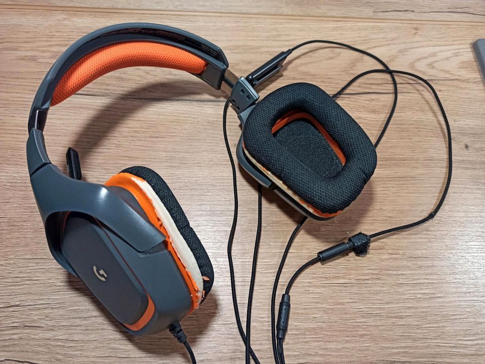 Headset (orange) in Zeulenroda-Triebes