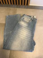 Jeans blau used Look neu Zhrill 31 xl 42 Mom Jeans Bayern - Kahl am Main Vorschau