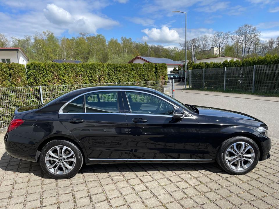 Mercedes-Benz C 300 C -Klasse Lim. C 300 in Riedlingen