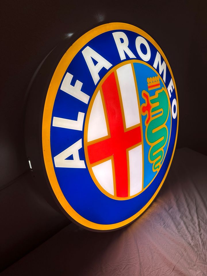 Original Alfa Romeo Leuchtreklame / Leuchtschild in Bielefeld