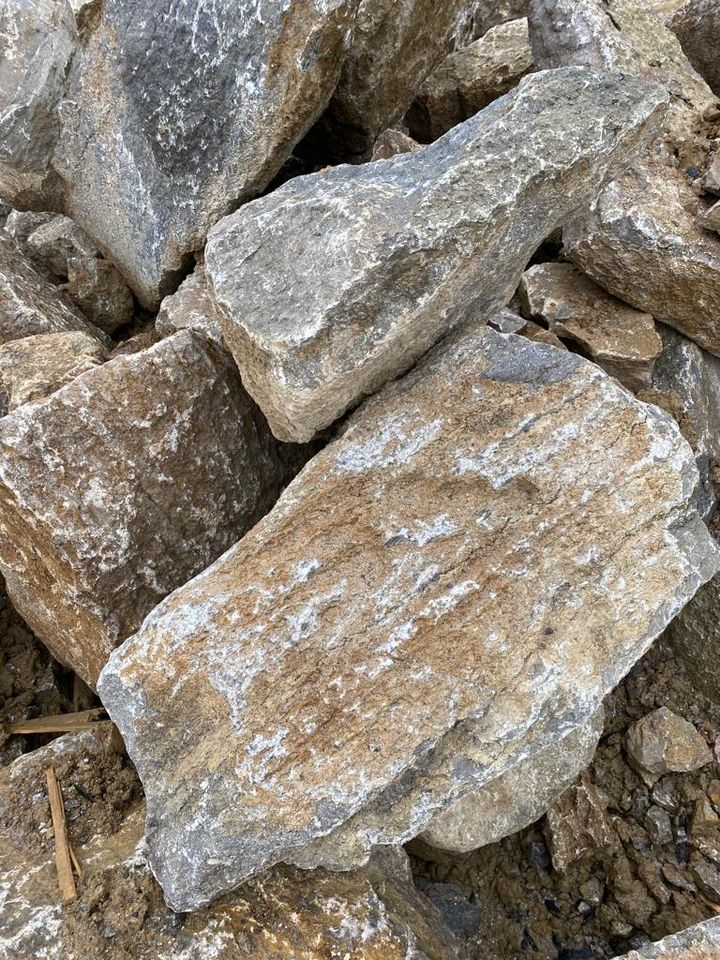 Muschelkalk-Findlinge 20-100 cm / Felsen / Bruchsteine in Niedernberg