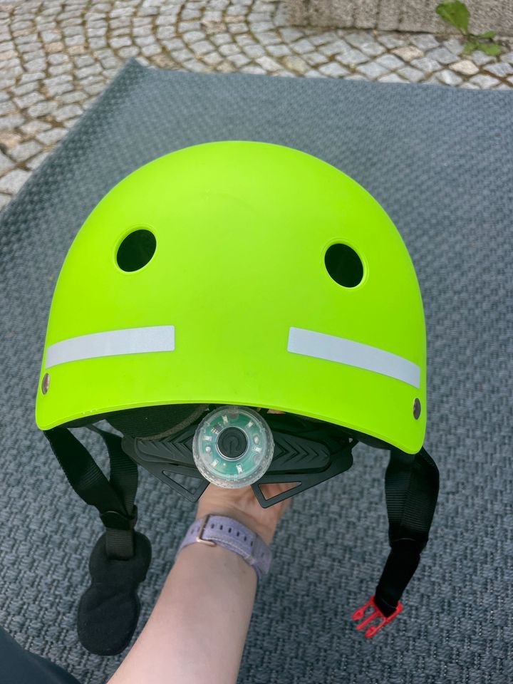Helm ( Fahrrad/ Reiten/ Skaten/ Klettern) in Mühlheim am Main