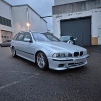 BMW 525i Touring M-Paket ab Werk Baden-Württemberg - Weinstadt Vorschau