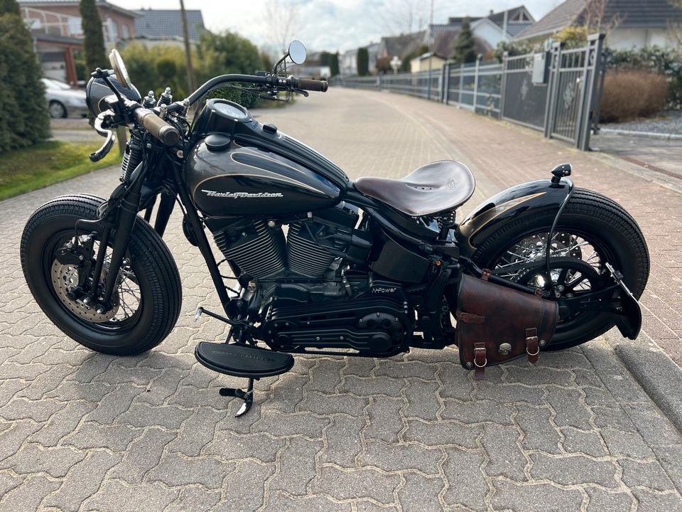 Harley-Davidson FXSTSSE2 Springer CVO Bobber Custom HAMMER in Mönkloh