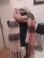 XL Schal in rosa mit grau und Fransen 100% Viskose Düsseldorf - Friedrichstadt Vorschau