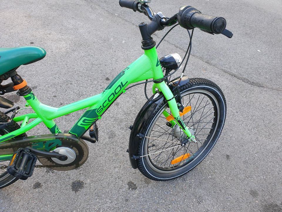 Scool Kinder farhrrad 20 zoll aluminium gut Zustand in Hilden