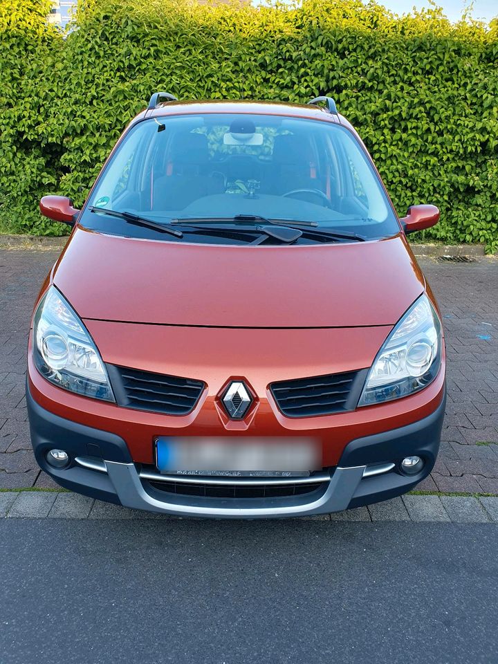 Renault Megan Senic 1,6 in Leverkusen