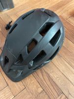 Fahrradhelm Uvex wie neu schwarz Gr. 56-61 Stuttgart - Stuttgart-Nord Vorschau