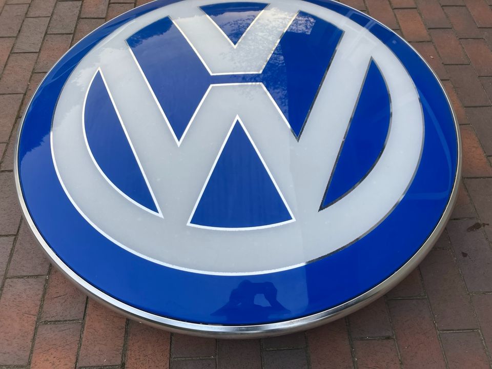 VW Volkswagen Leuchtreklame Schild Werbung 115cm in Frankfurt (Oder)