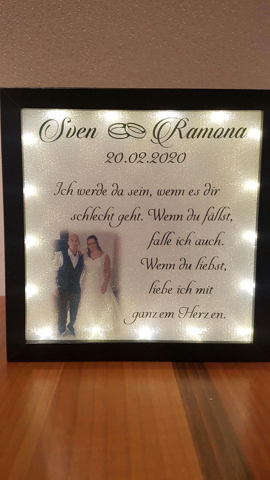 Beleuchteter Bilderrahmen, Leuchtrahmen Hochzeit, personalisiert in Oberhausen