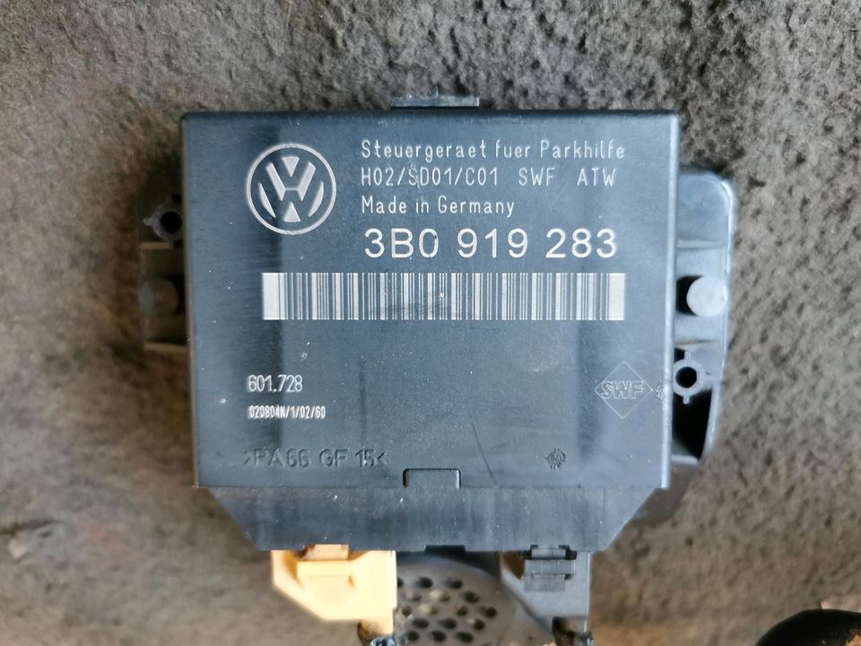 VW Passat 3B 3BG PDC Ansatz Lippe Einparkhilfe hinten V6 US Tdi in Magdeburg