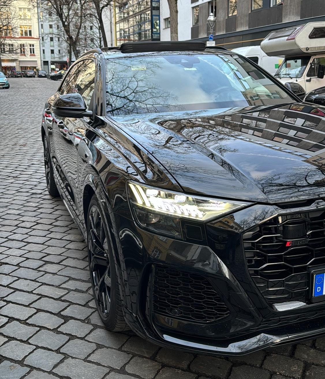 Abbildung des Autos Audi RsQ8 Tausch