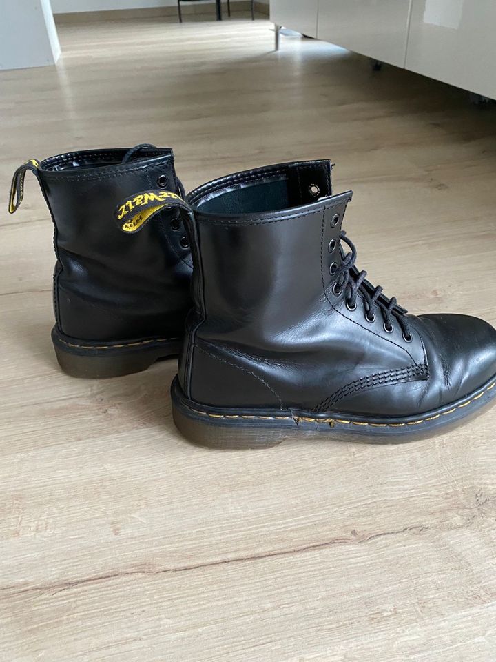 Dr. Martens Gr. 41 in Syke