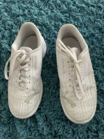 Wie neu Schuhe, Sportschuhe Puma gr 33 Baden-Württemberg - Göppingen Vorschau