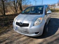 Toyota Yaris 1.3 Kleinwagen.    Festpreis 2500€ Baden-Württemberg - Rottweil Vorschau
