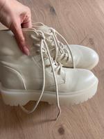Beige boots neu Niedersachsen - Oyten Vorschau