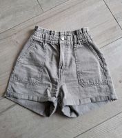 Pull&Bear Paperbag Jeans Denim Shorts Gr. S light grey grau Nordrhein-Westfalen - Wettringen Vorschau