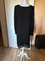 Hochwertiges schwarzes „Apart“ Plissee Kleid Größe 42 Brandenburg - Forst (Lausitz) Vorschau