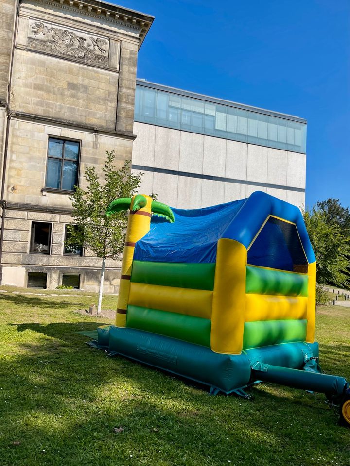 Jungle Dschungel Hüpfburg mieten Kindergeburtstag, Firmenfeier in Bremen