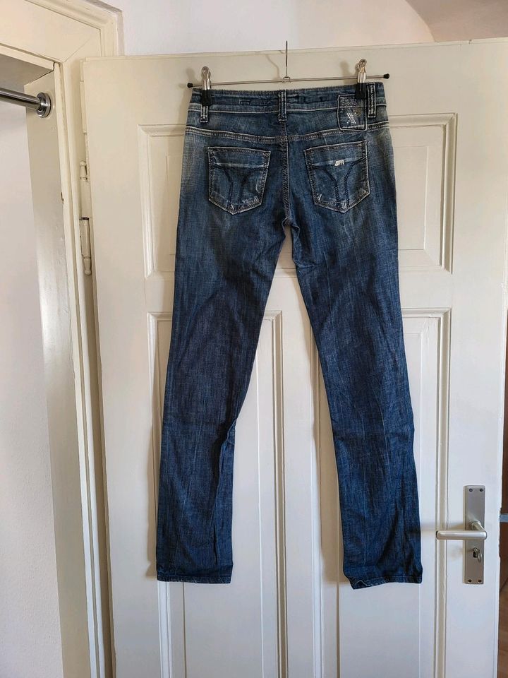 Miss Sixty Jeans, Gr. 27 in Freiburg im Breisgau