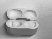 Apple AirPods Pro 2 Ladecase Original München - Maxvorstadt Vorschau