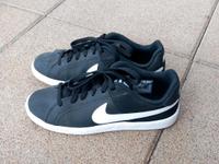Nike Court Royale in Größe 38.5 Rheinland-Pfalz - Westerburg Vorschau