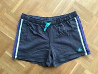 Kurze Hose Sporthose Adidas Gr. 170 (164) Mädchen Niedersachsen - Diepholz Vorschau