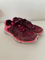 Adidas Hallenschuhe/ Sportschuhe/ Größe 42 Nordrhein-Westfalen - Horstmar Vorschau