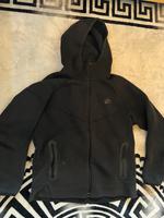 Nike Tech Fleece in Schwarz, Größe L Niedersachsen - Hameln Vorschau
